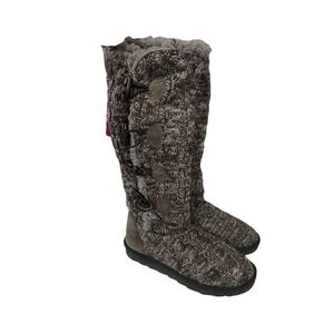 Muk Luks Women's Purple Size 6 Boots Fur Lined NEW knitted Material Outside